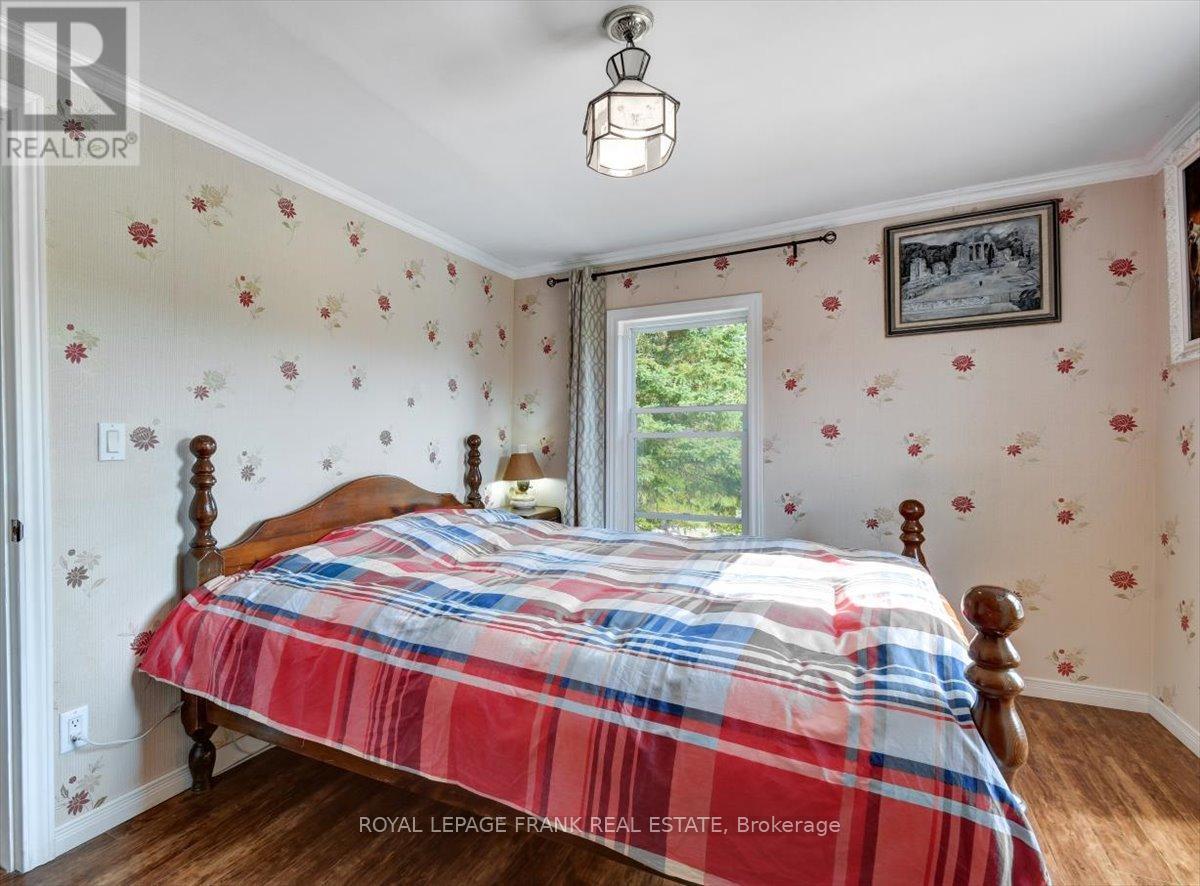












99 ANSTRUTHER LAKE ROAD

,
North Kawartha,




Ontario
K0L1A0

