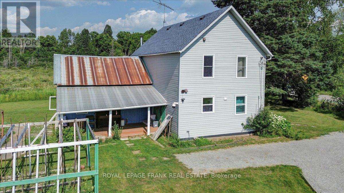 












99 ANSTRUTHER LAKE ROAD

,
North Kawartha,




Ontario
K0L1A0

