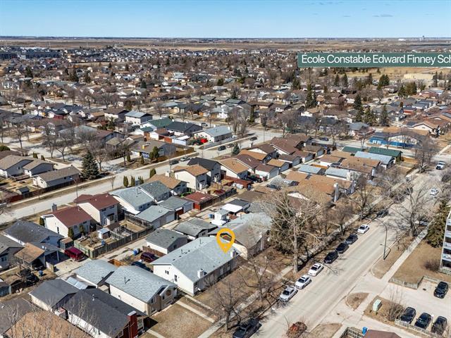 









298


Mandalay

DR,
Winnipeg,




MB
R2P 1K2

