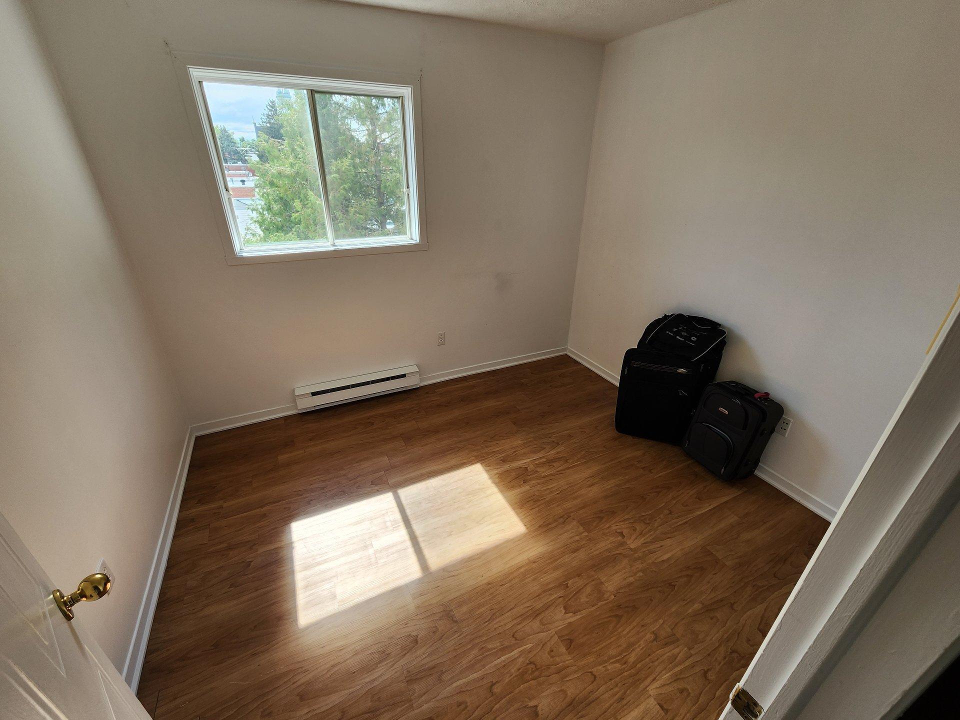 









60


Rue Paré

,
Granby,




QC
J2G5C8

