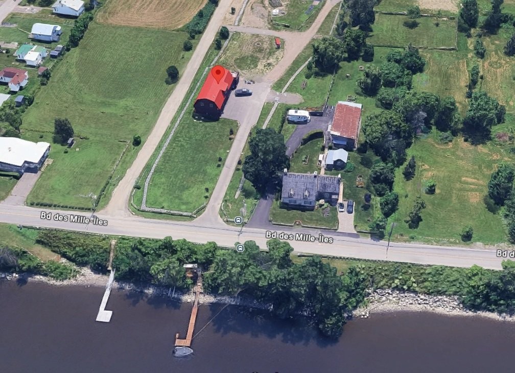 









9790Z


Boul. des Mille-Îles

,
Laval (Saint-François),







QC
H7A4C6

