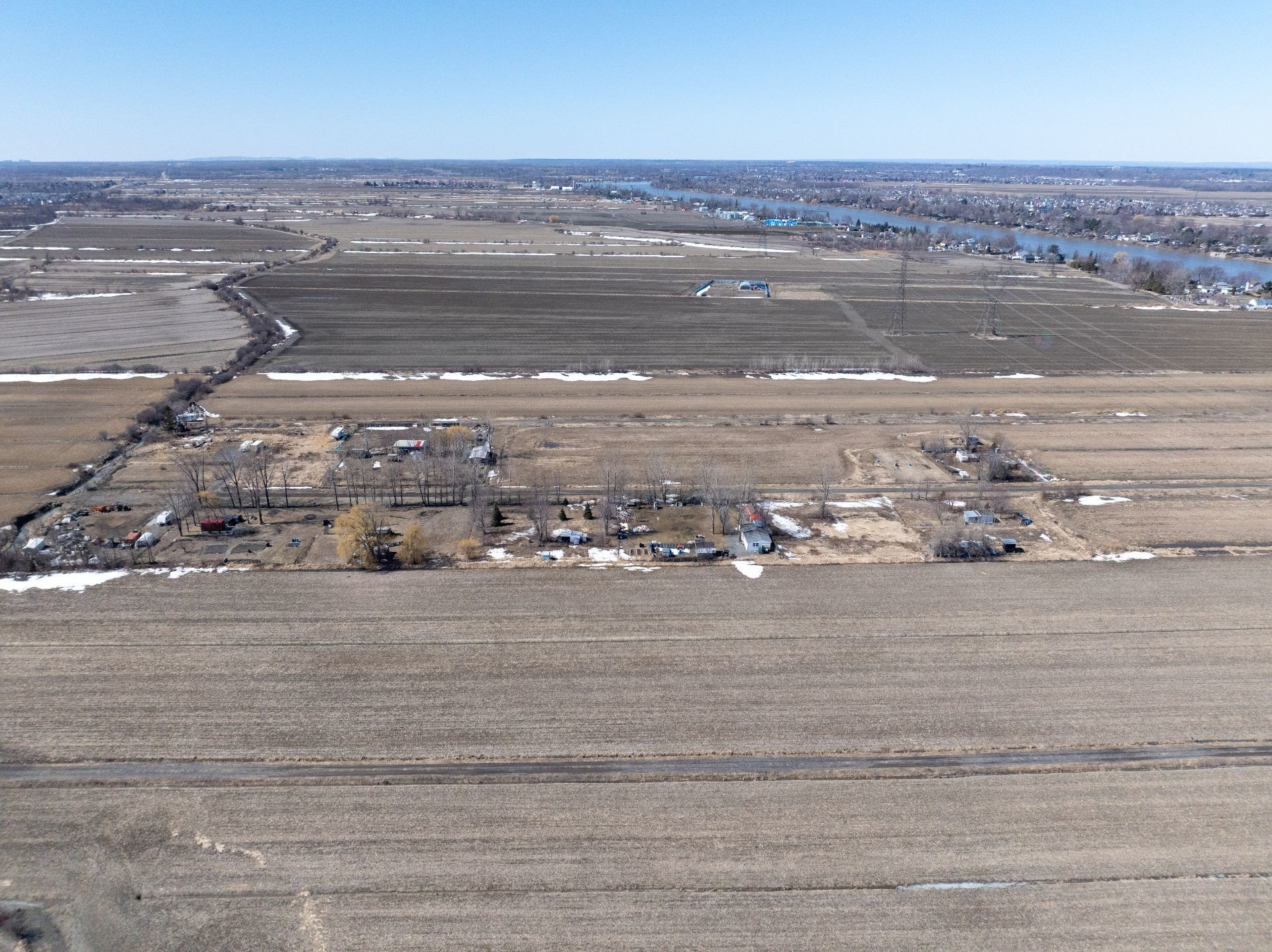 









9790Z


Boul. des Mille-Îles

,
Laval (Saint-François),







QC
H7A4C6

