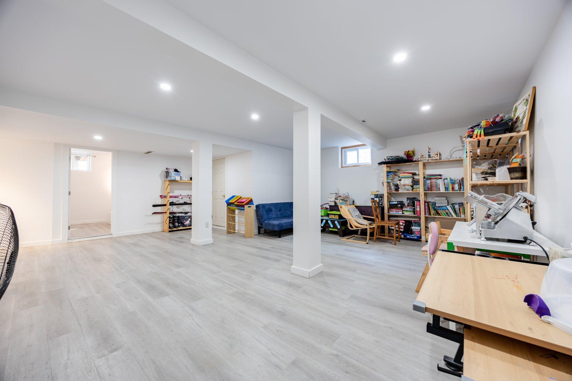 









1130


Rue La Salle

,
Longueuil (Le Vieux-Longueuil),




QC
J4K3H4

