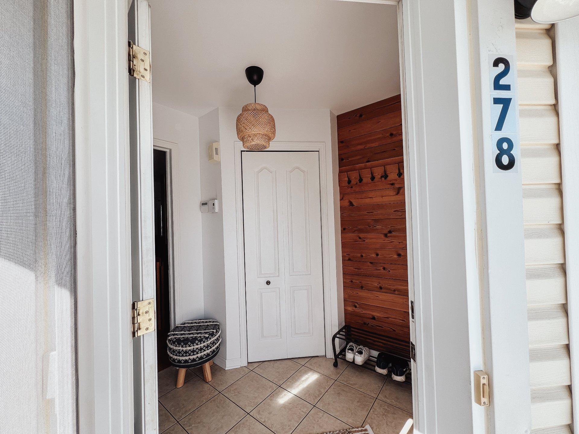 









278


Rue Vivaldi

,
Saint-Jean-sur-Richelieu,




QC
J3B0A4

