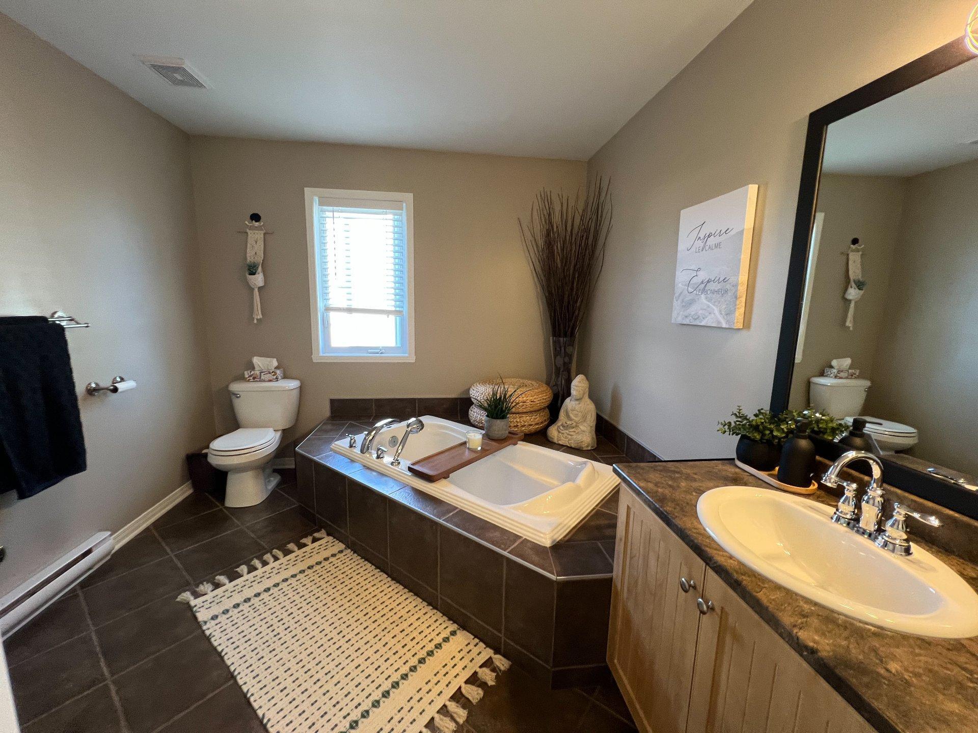 









278


Rue Vivaldi

,
Saint-Jean-sur-Richelieu,




QC
J3B0A4

