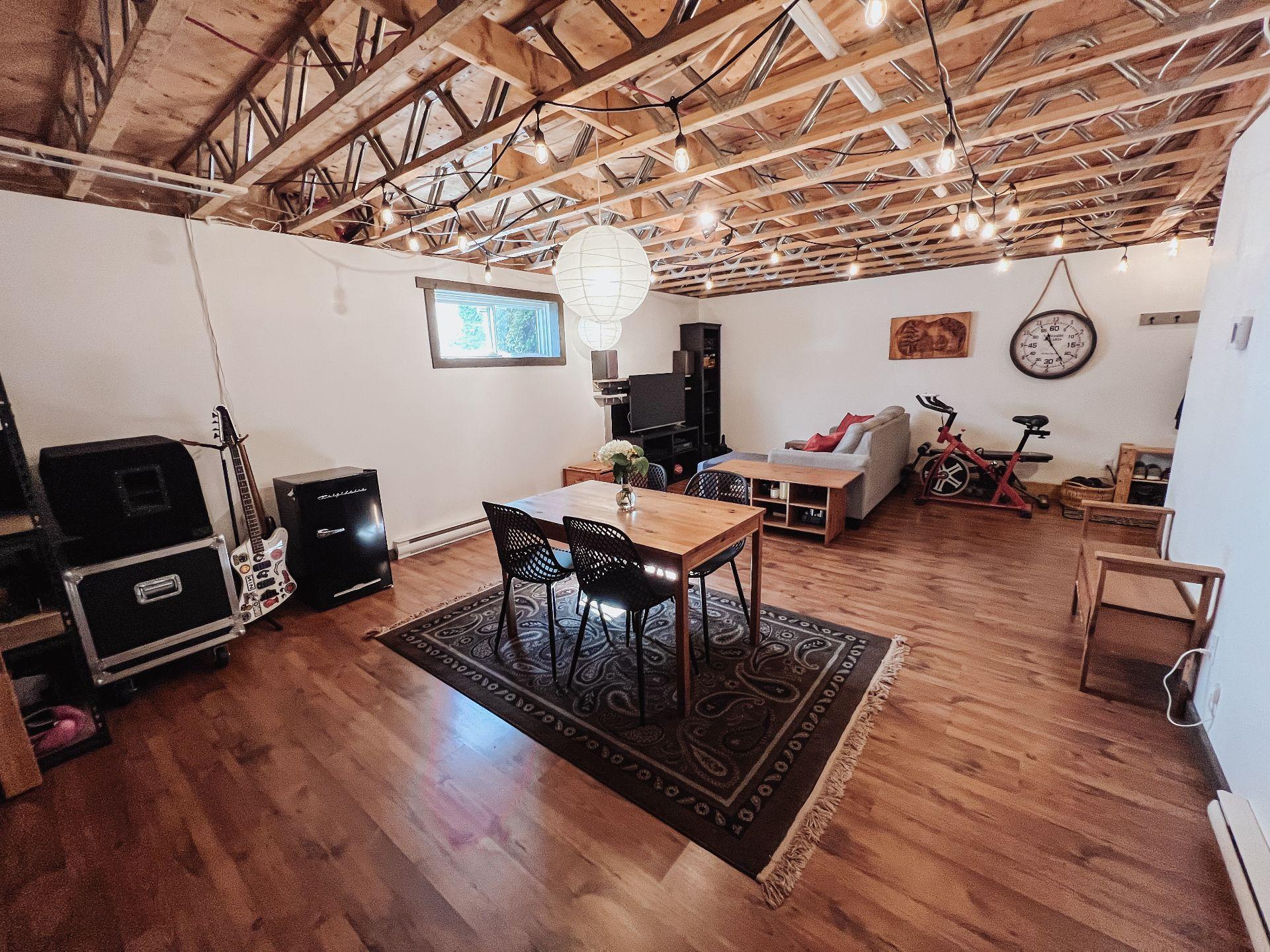 









278


Rue Vivaldi

,
Saint-Jean-sur-Richelieu,




QC
J3B0A4


