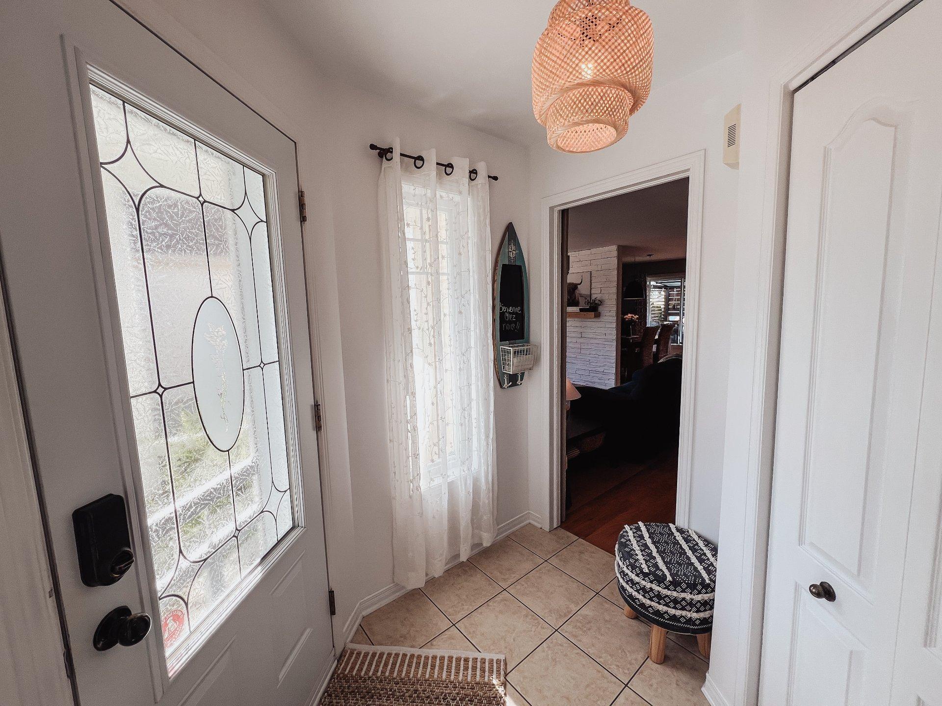 









278


Rue Vivaldi

,
Saint-Jean-sur-Richelieu,




QC
J3B0A4

