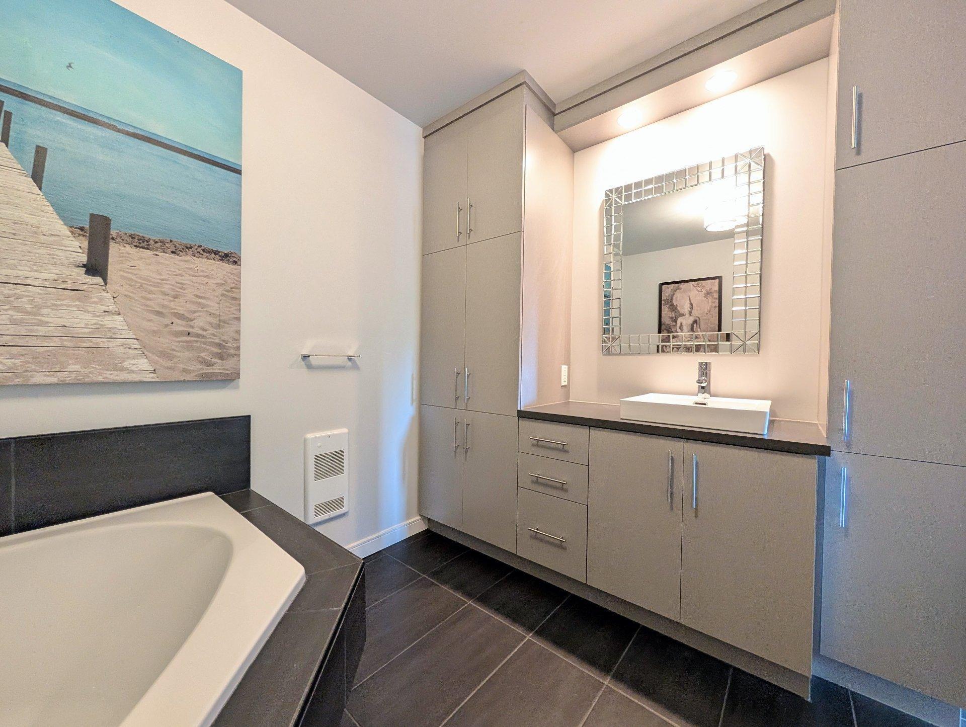 









316


Rue Éloi-Filion

,
Sainte-Thérèse,




QC
J7E5P7


