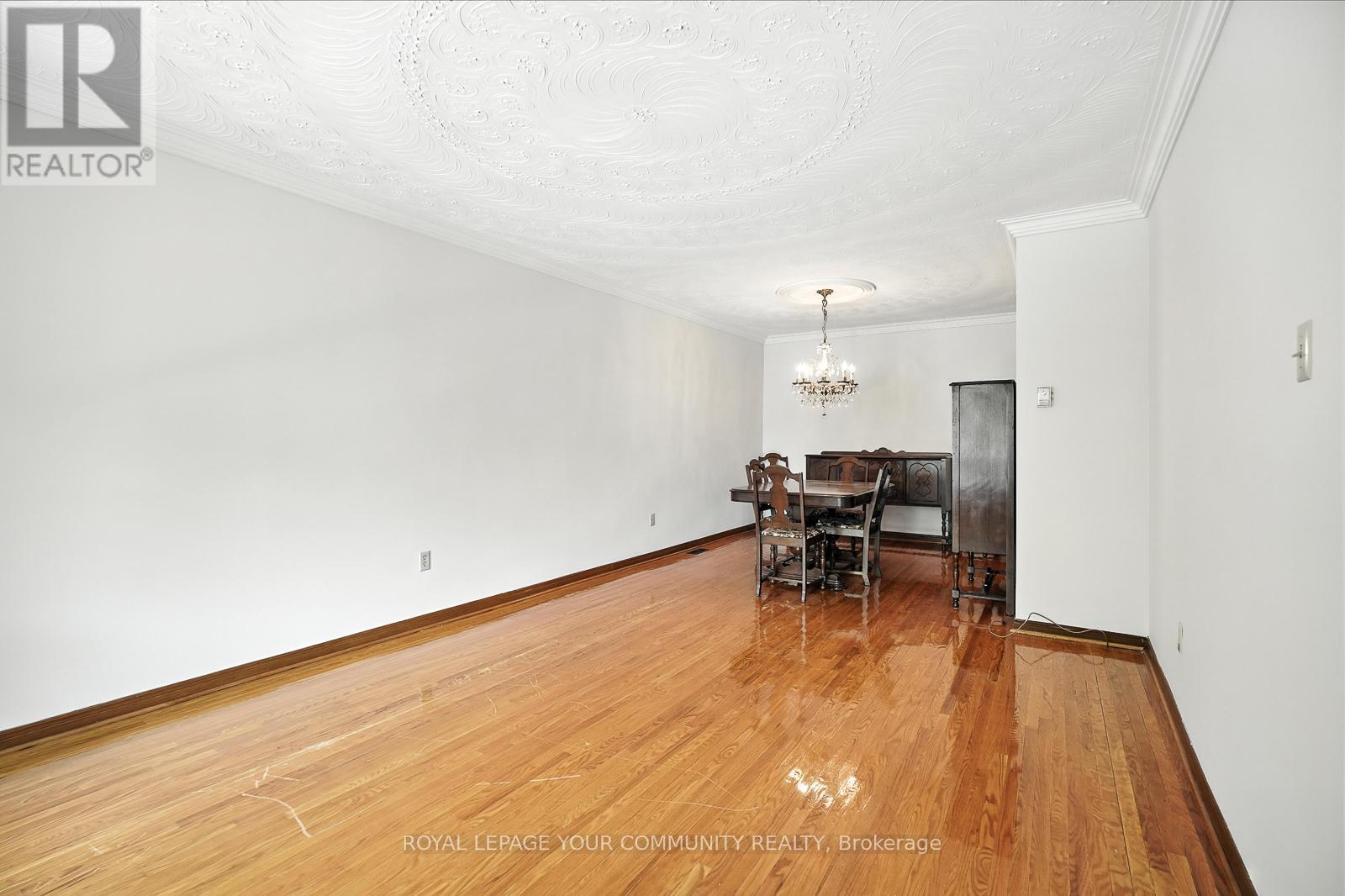 












72 FRED BLAND CRESCENT

,
Toronto,




Ontario
M1J3L8

