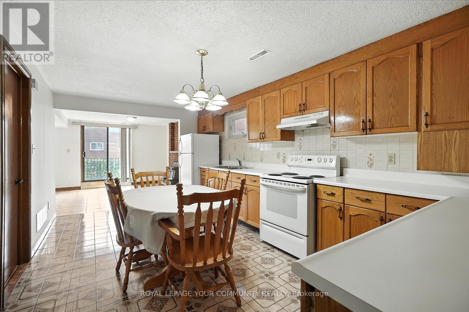 












72 FRED BLAND CRESCENT

,
Toronto,




Ontario
M1J3L8

