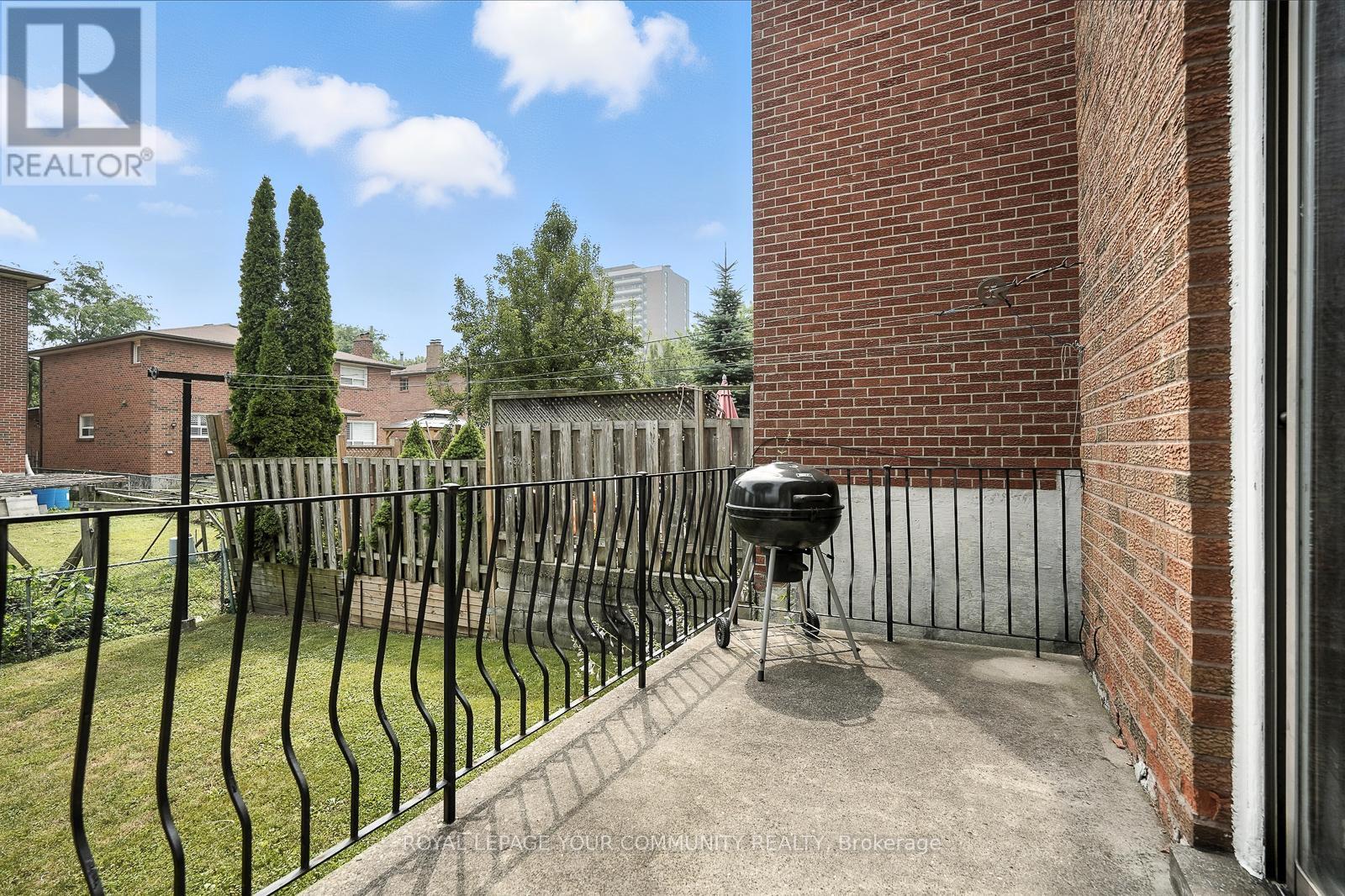 












72 FRED BLAND CRESCENT

,
Toronto,




Ontario
M1J3L8

