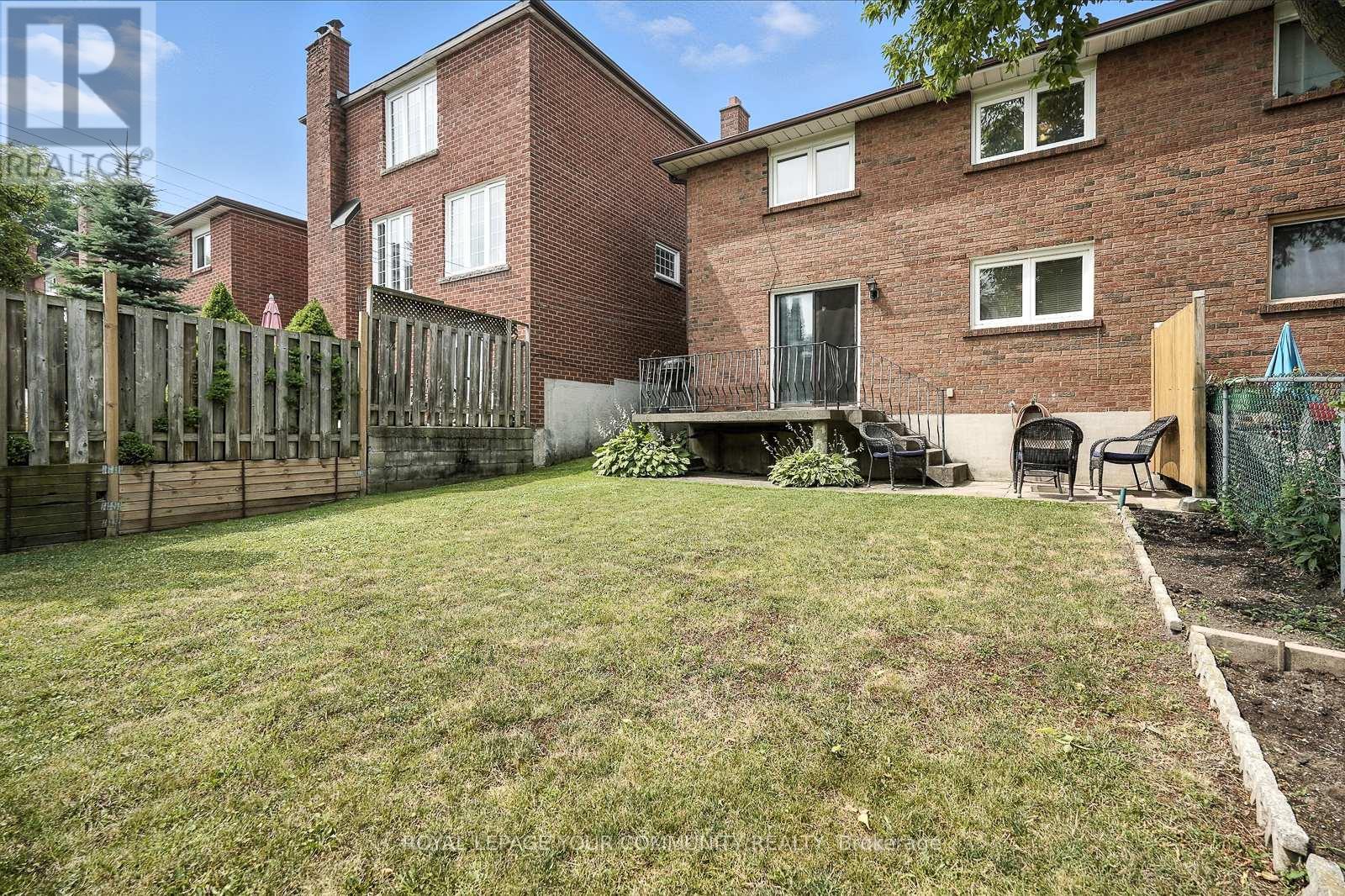 












72 FRED BLAND CRESCENT

,
Toronto,




Ontario
M1J3L8

