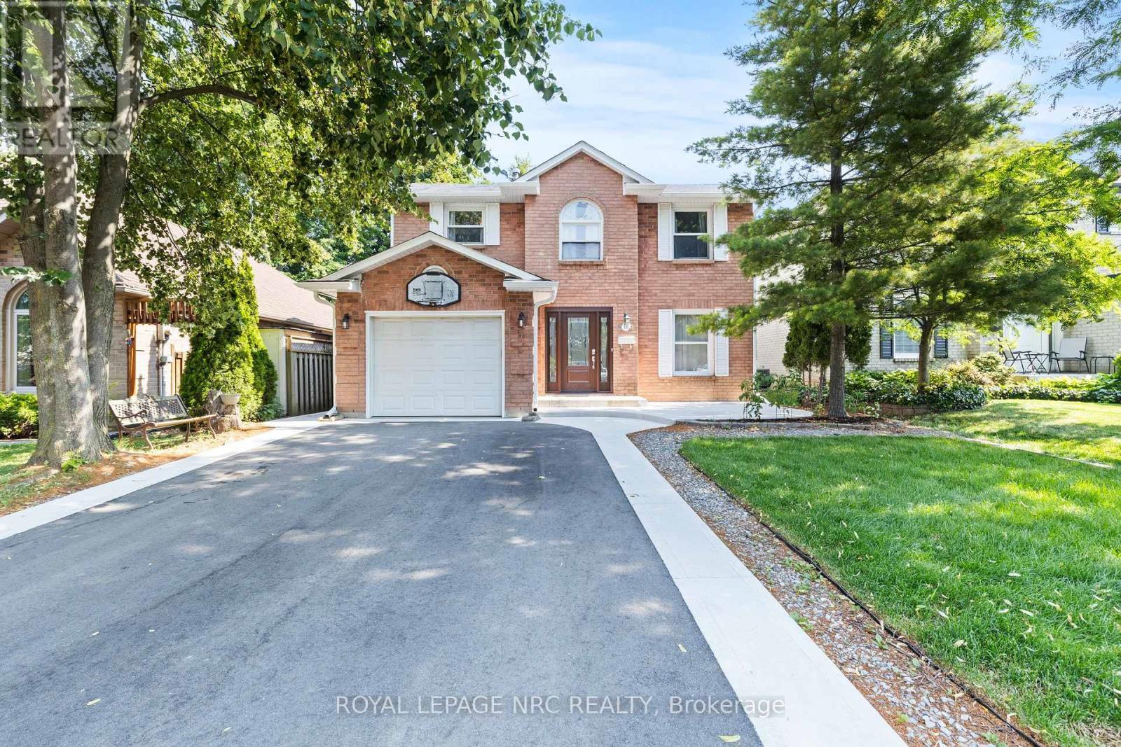 












18 NOVOCO DRIVE

,
Hamilton (Gurnett),




Ontario
L9C7E8

