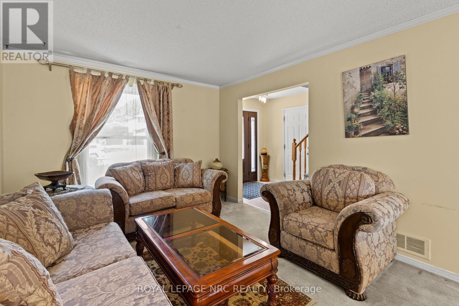












18 NOVOCO DRIVE

,
Hamilton (Gurnett),




Ontario
L9C7E8

