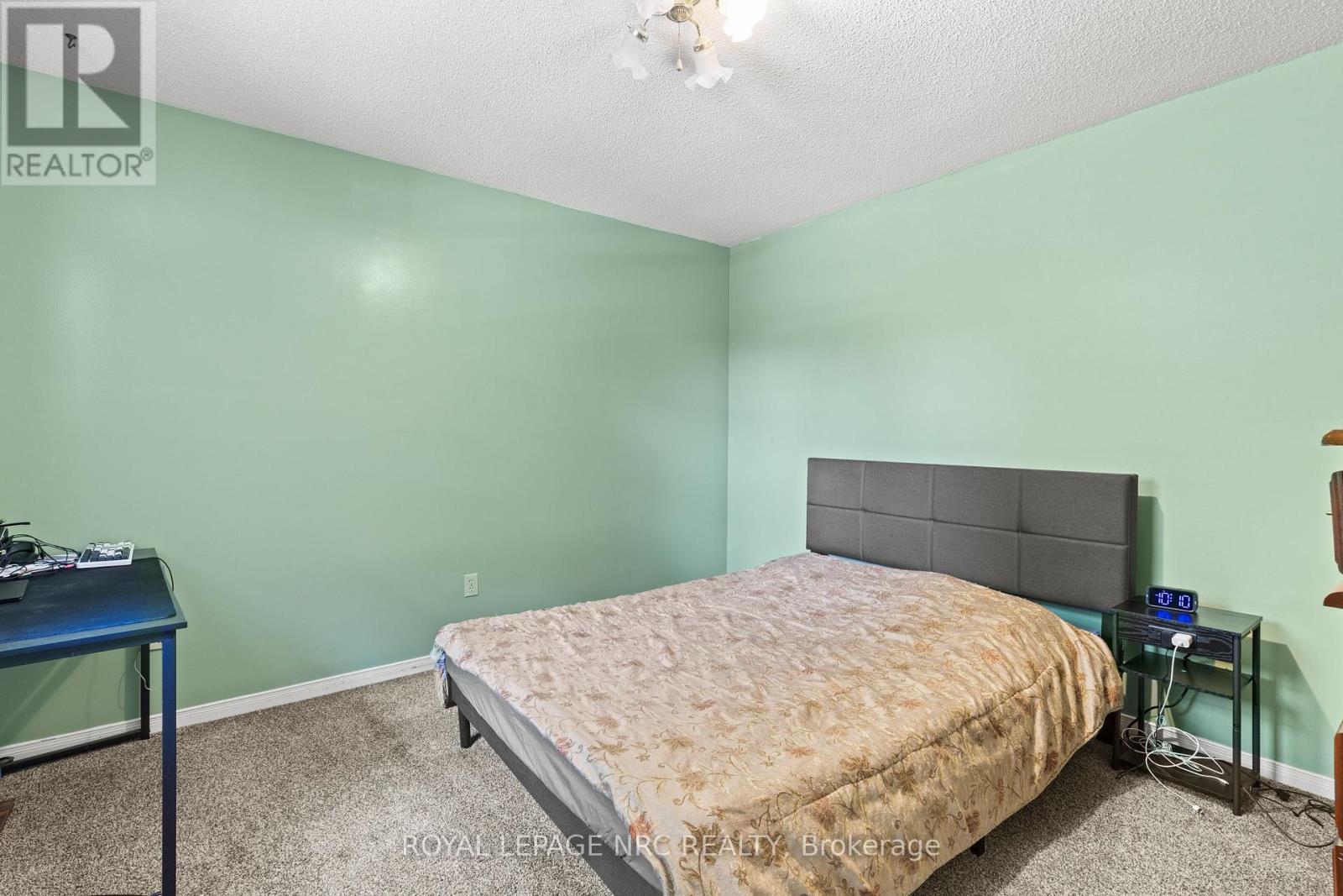 












18 NOVOCO DRIVE

,
Hamilton (Gurnett),




Ontario
L9C7E8

