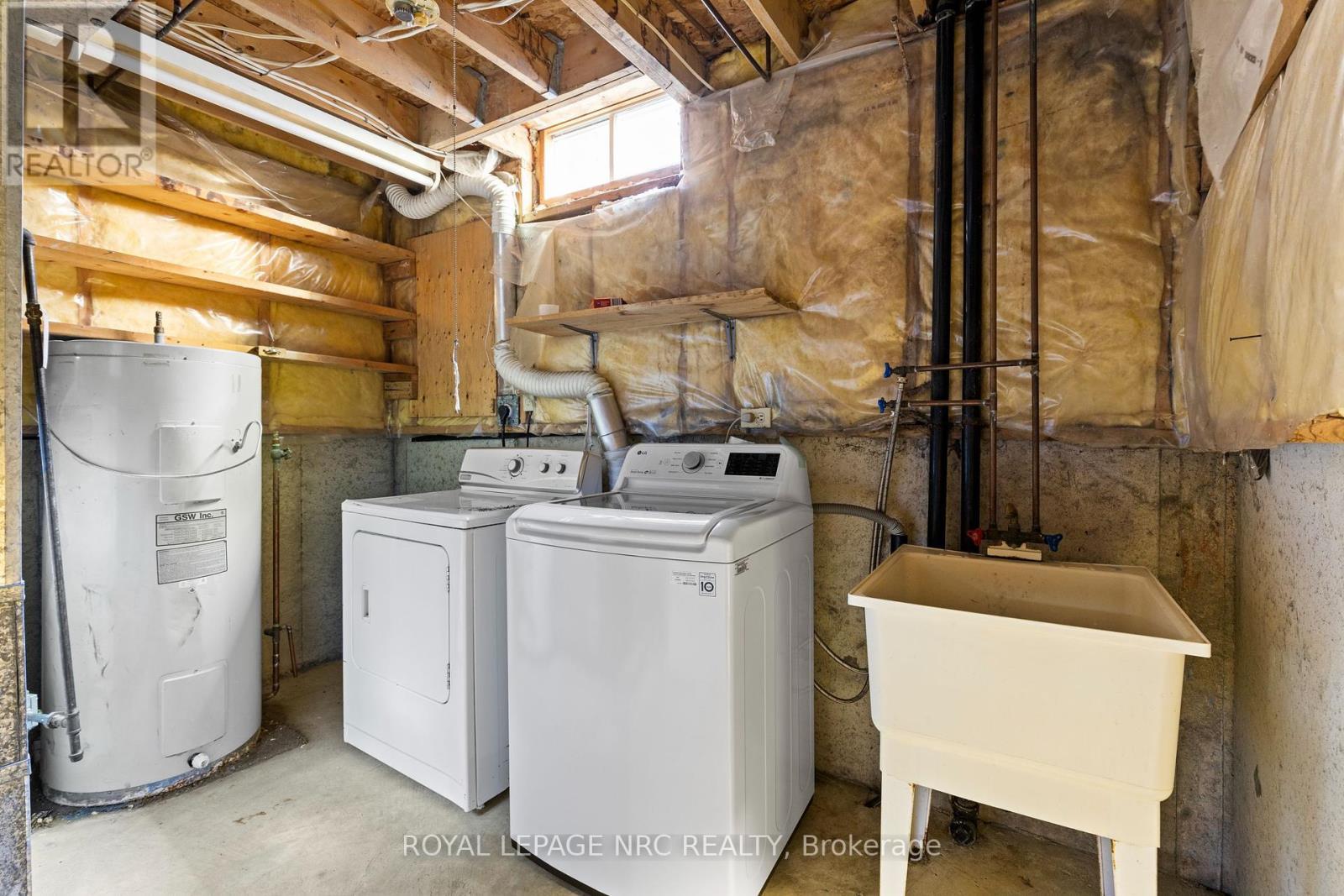 












18 NOVOCO DRIVE

,
Hamilton (Gurnett),




Ontario
L9C7E8

