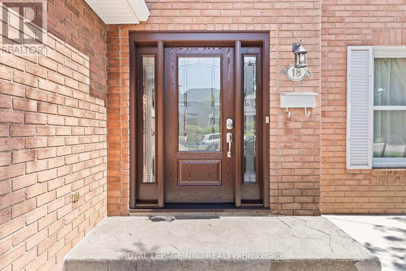 












18 NOVOCO DRIVE

,
Hamilton (Gurnett),




Ontario
L9C7E8

