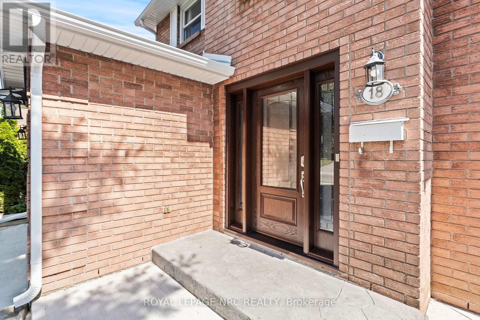 












18 NOVOCO DRIVE

,
Hamilton (Gurnett),




Ontario
L9C7E8

