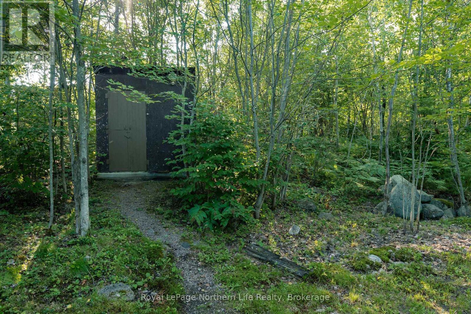 












22 MARTIN LANE

,
Bonfield,







Ontario
P0H1E0

