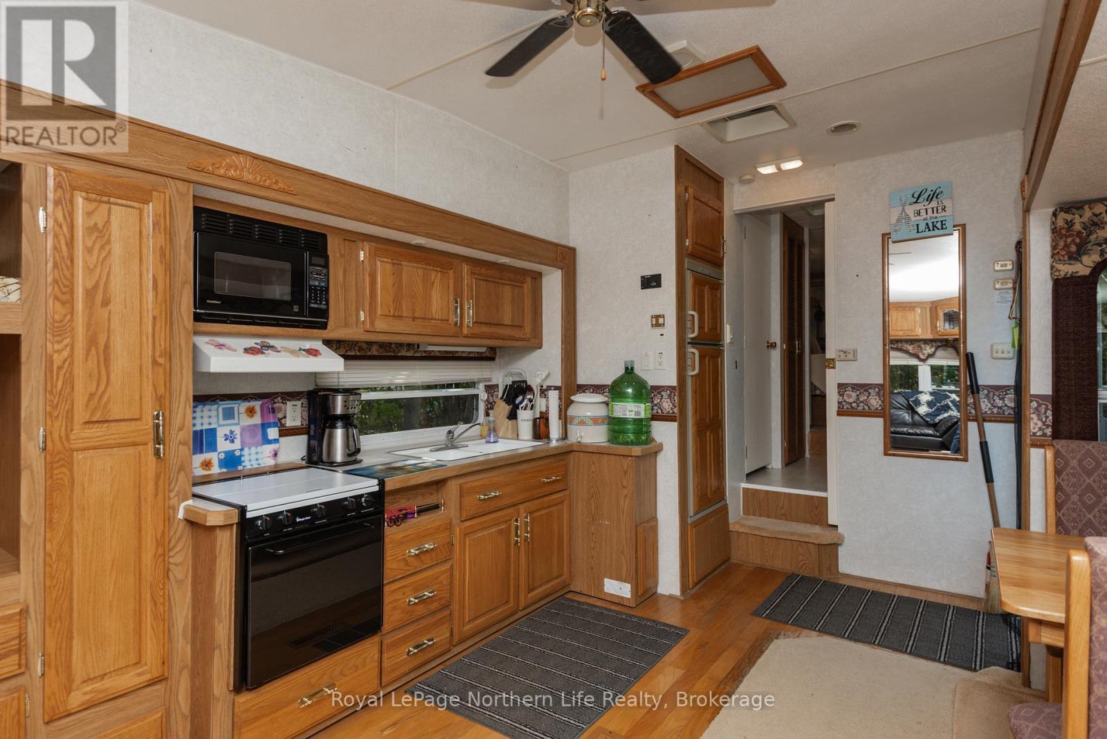 












22 MARTIN LANE

,
Bonfield,







Ontario
P0H1E0

