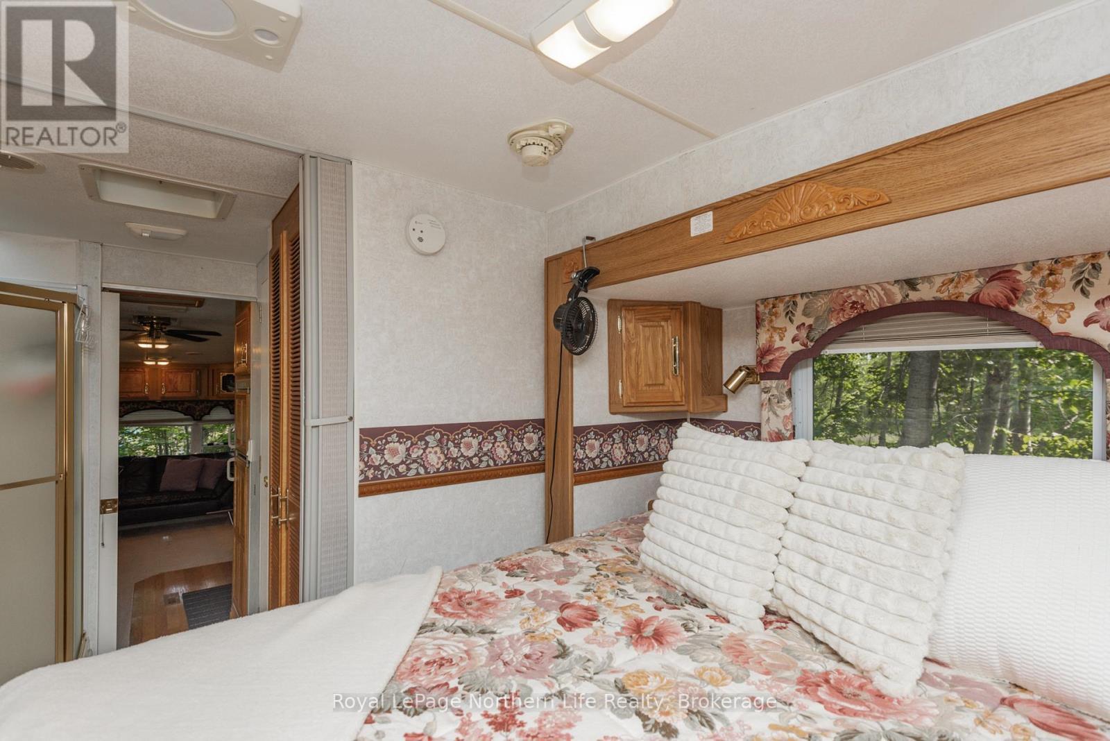 












22 MARTIN LANE

,
Bonfield,







Ontario
P0H1E0


