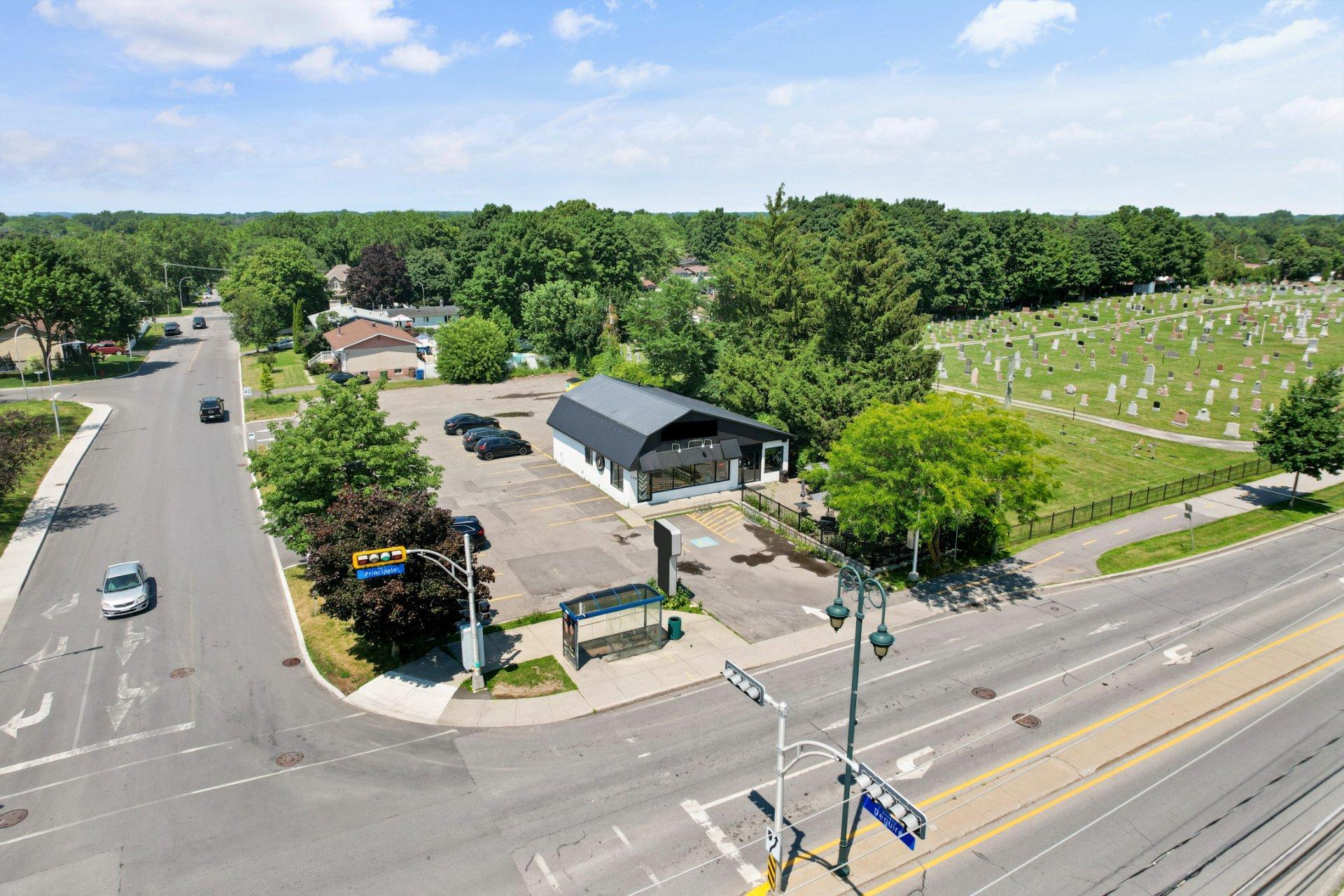 









108


Rue Principale

,
Châteauguay,




QC
J6J4M2

