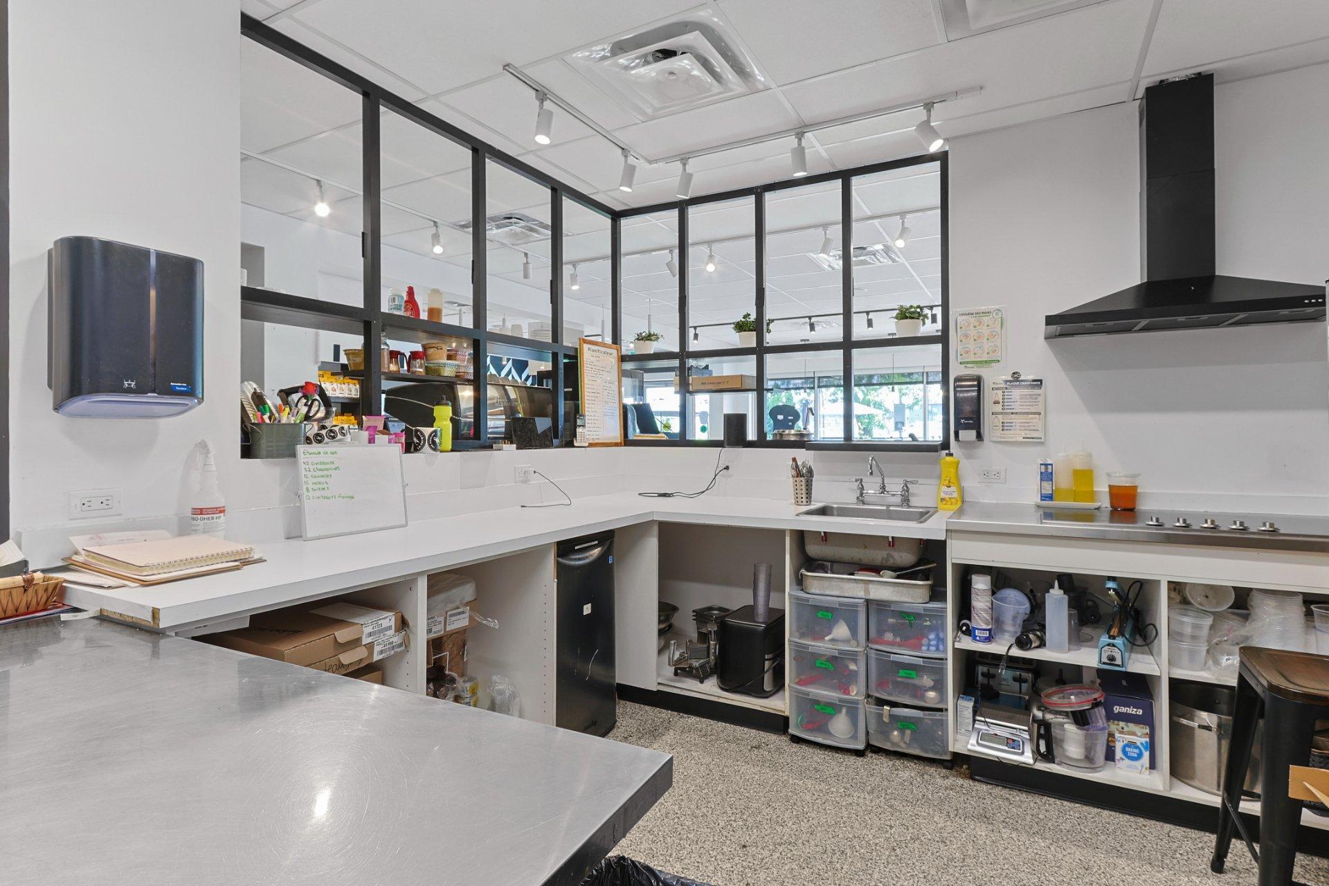 









108


Rue Principale

,
Châteauguay,




QC
J6J4M2

