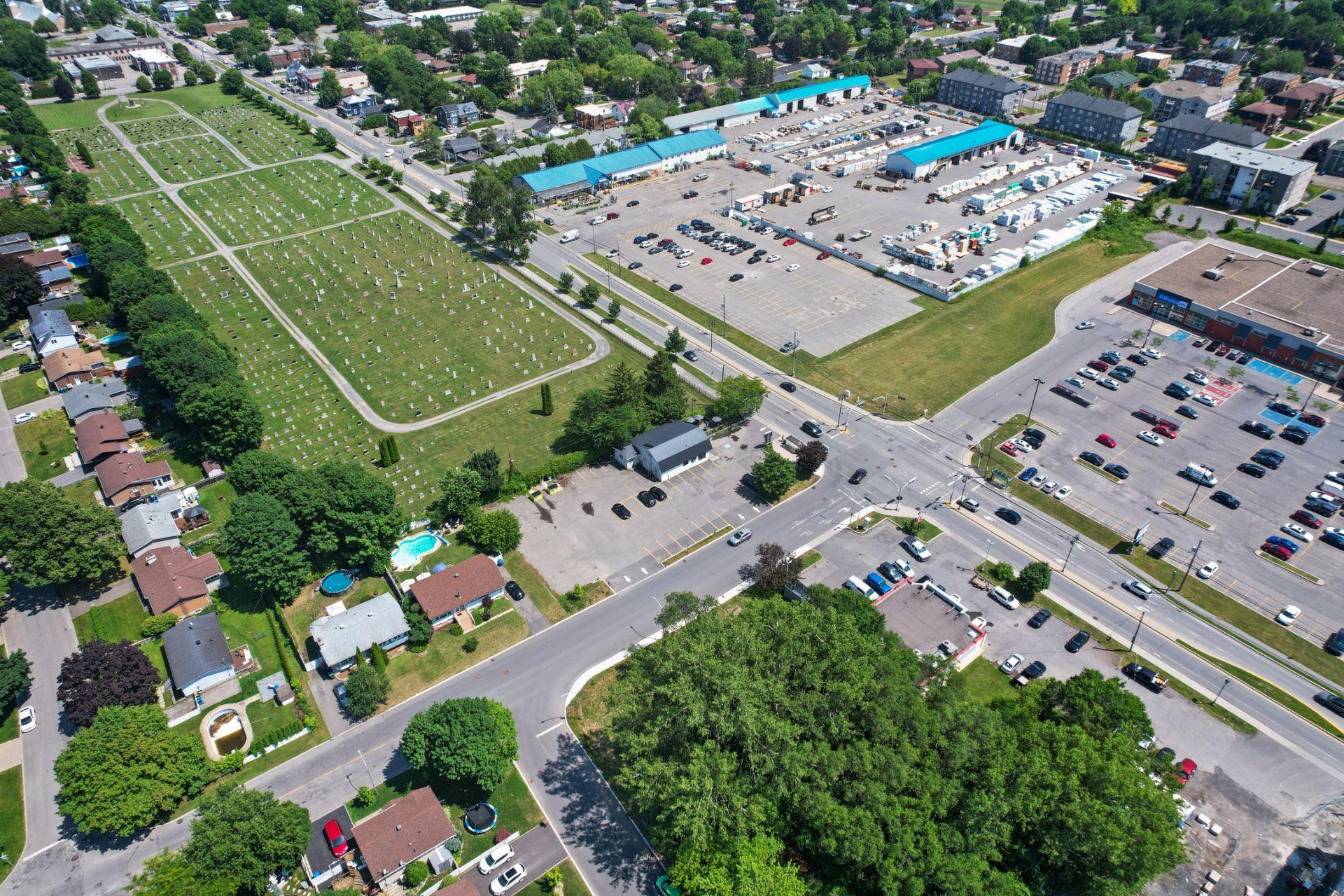 









108


Rue Principale

,
Châteauguay,




QC
J6J4M2

