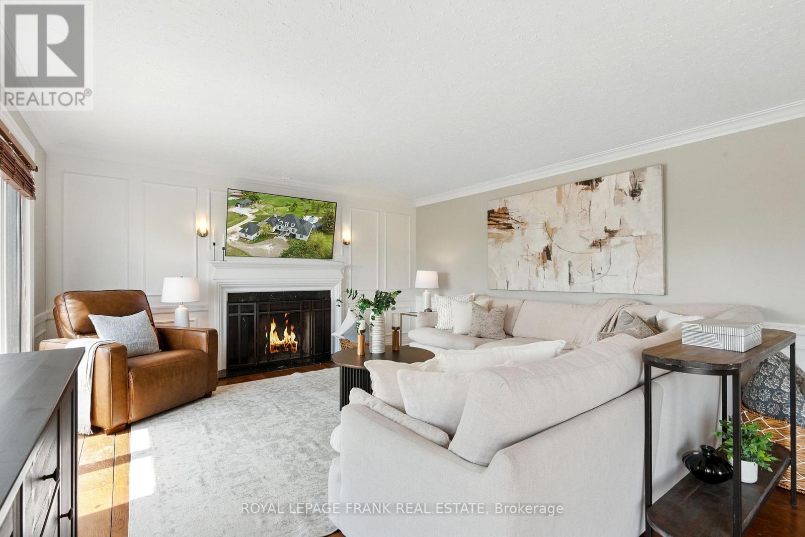 












815 COATES ROAD W

,
Oshawa,




Ontario
L9L1B3

