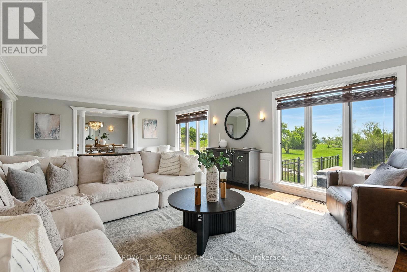 












815 COATES ROAD W

,
Oshawa,




Ontario
L9L1B3

