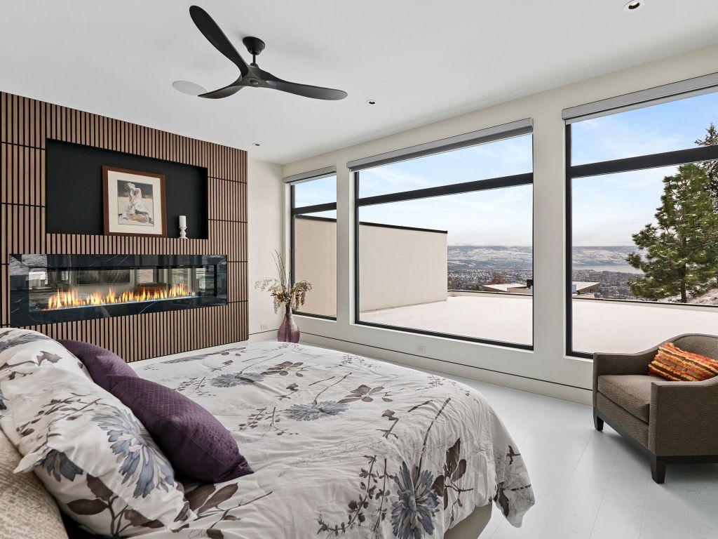 









722


Highpointe

Place,
Kelowna,




BC
V1V 2Y3

