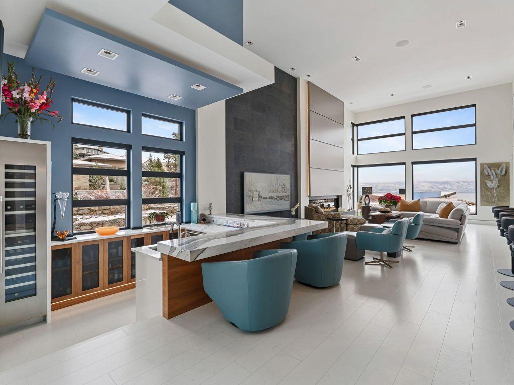 









722


Highpointe

Place,
Kelowna,




BC
V1V 2Y3

