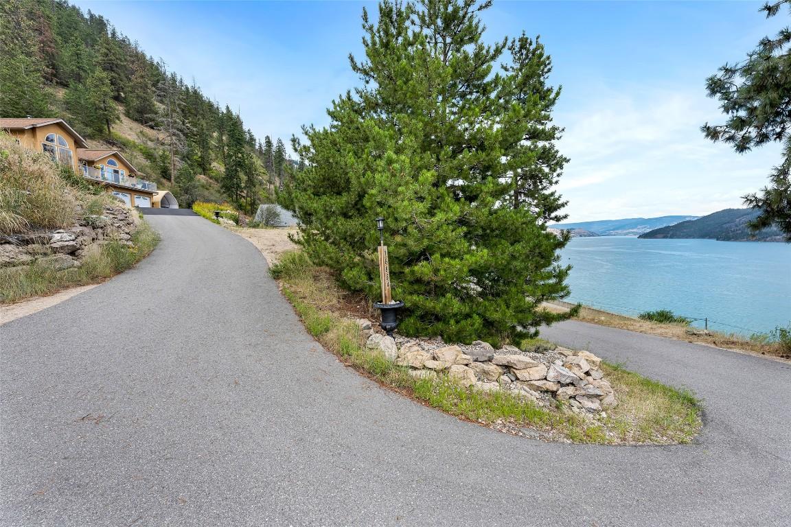 









16864


Gatzke

Road,
Oyama,




BC
V4V 2J1

