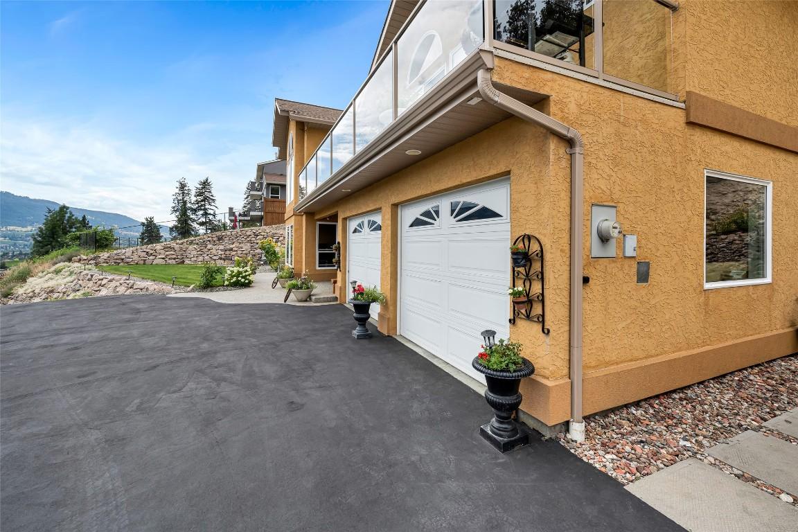 









16864


Gatzke

Road,
Oyama,




BC
V4V 2J1

