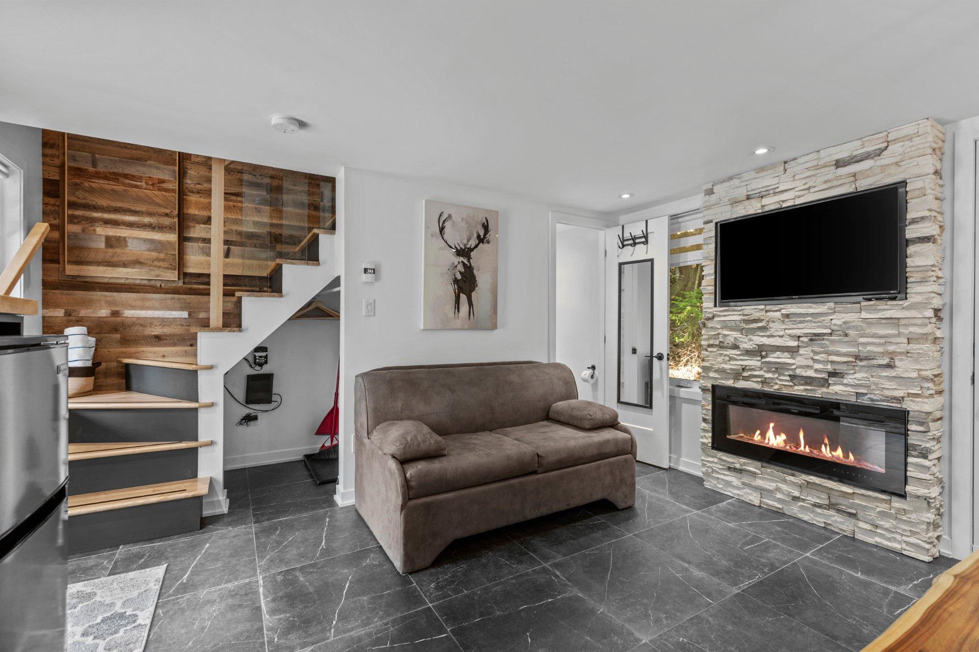 









712


Ch. de Ste-Anne-des-Lacs

,
Sainte-Anne-des-Lacs,




QC
J0R1B0

