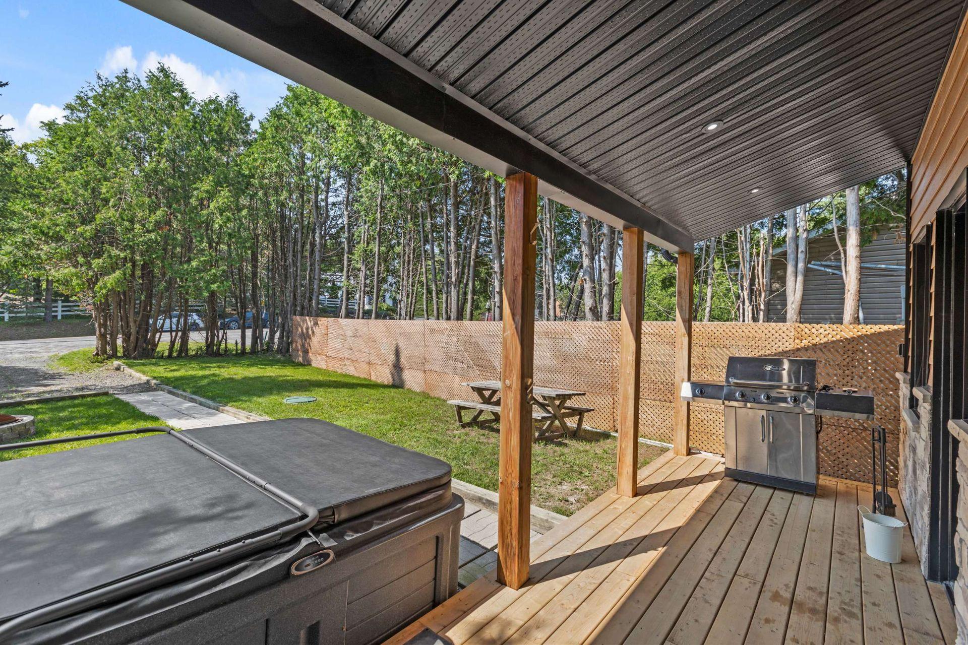 









712


Ch. de Ste-Anne-des-Lacs

,
Sainte-Anne-des-Lacs,




QC
J0R1B0

