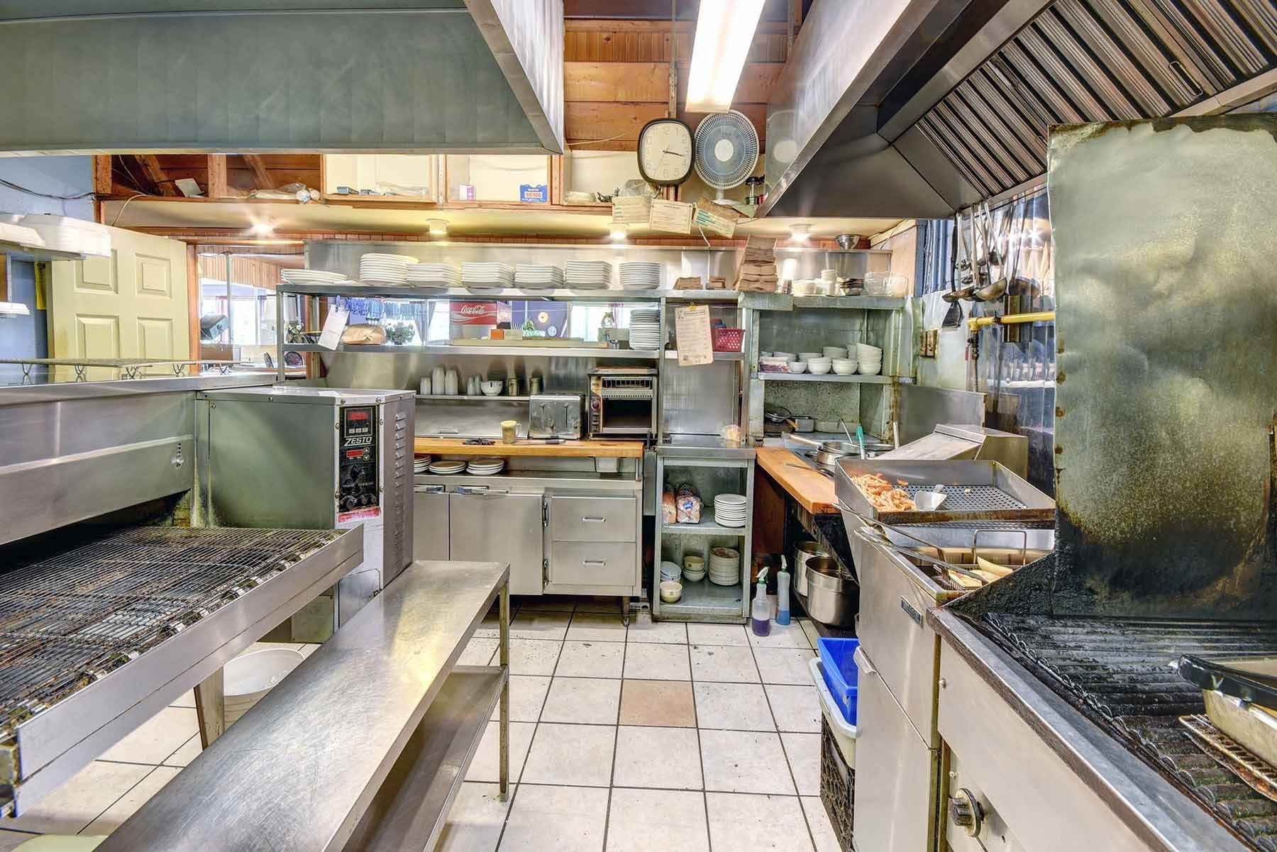 









7330


Boul. du Curé-Labelle

,
Labelle,




QC
J0T1H0

