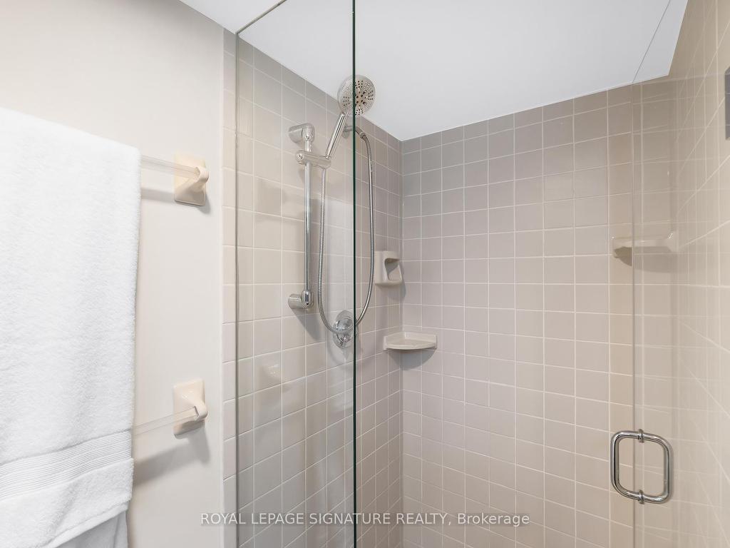 









3


Concorde

Place, 3003,
Toronto,




ON
M3C 3K6

