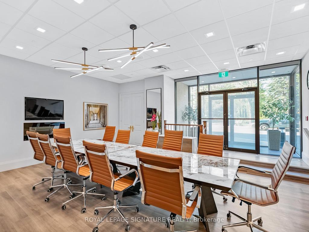 









3


Concorde

Place, 3003,
Toronto,




ON
M3C 3K6

