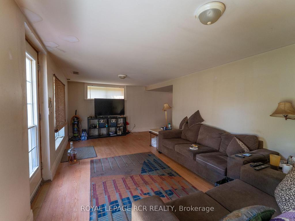 









9


Dunham

Crescent,
Aurora,




ON
L4G 2V3


