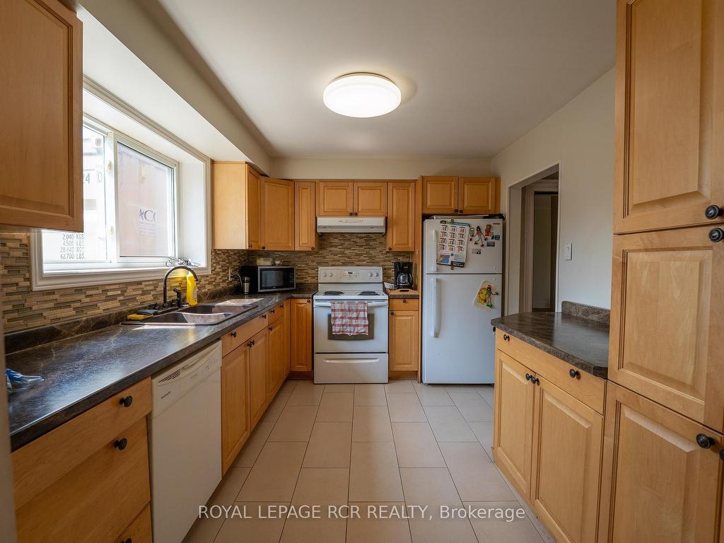









9


Dunham

Crescent,
Aurora,




ON
L4G 2V3

