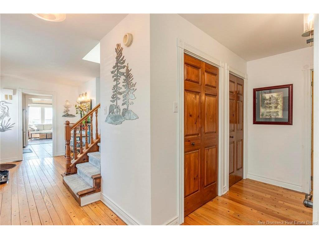 









32


Vale Crest

DR,
Saint John,




NB
E2M 4B7

