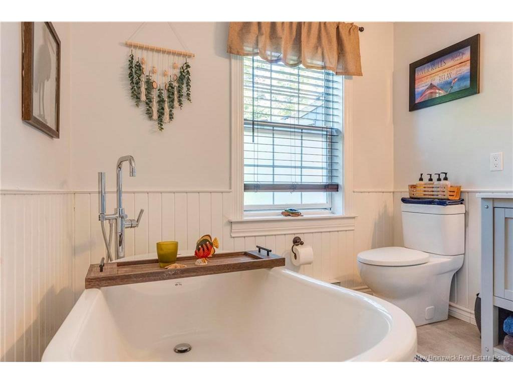 









32


Vale Crest

DR,
Saint John,




NB
E2M 4B7

