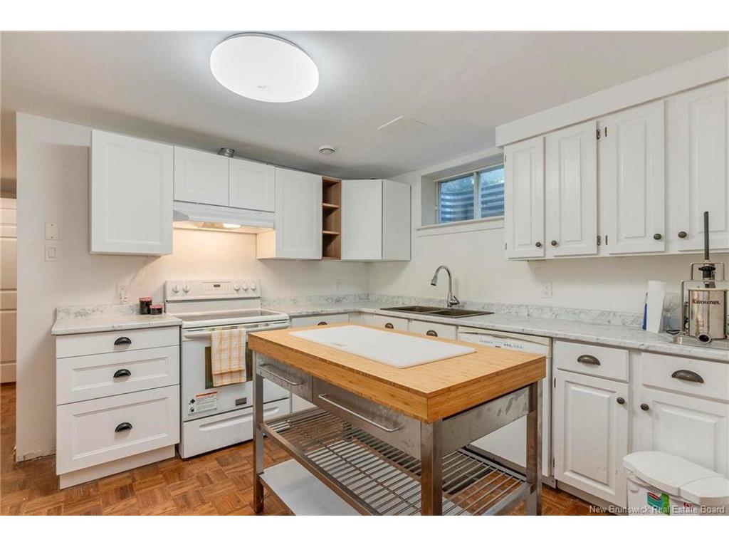 









32


Vale Crest

DR,
Saint John,




NB
E2M 4B7

