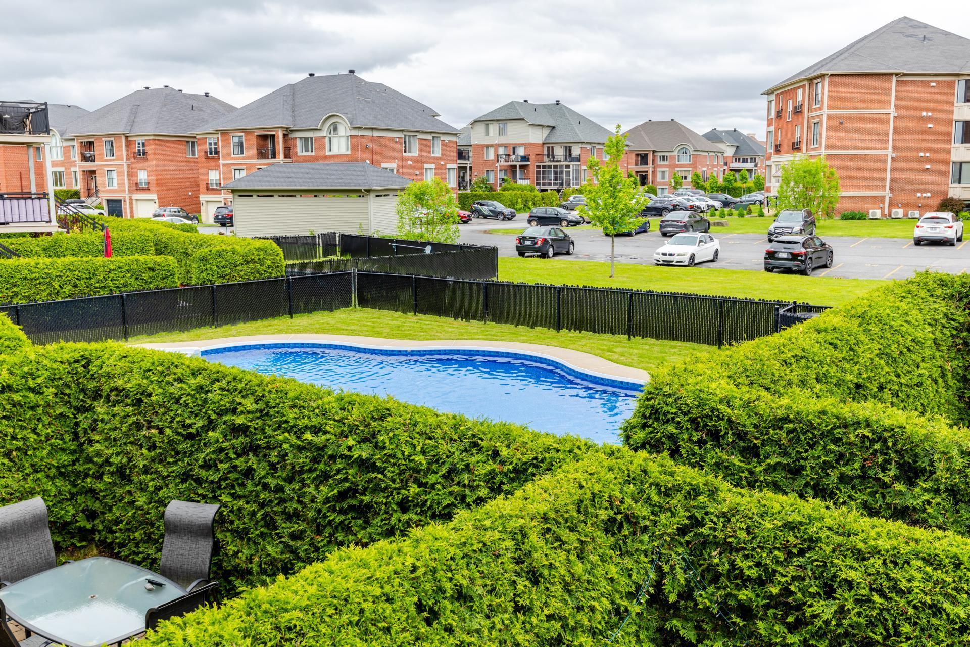 









4595


Ch. des Prairies

, 3,
Brossard,




QC
J4Y0E5

