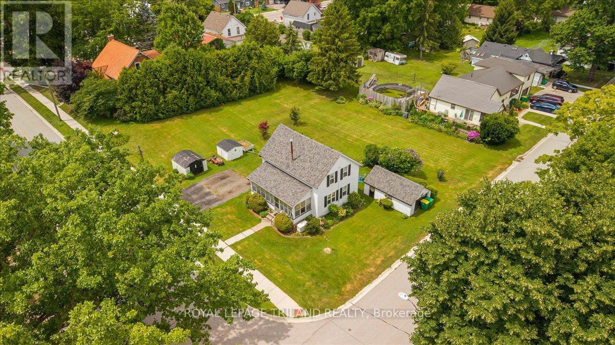 












21 ELGIN STREET

,
Southwest Middlesex (Appin),




Ontario
N0L1A0

