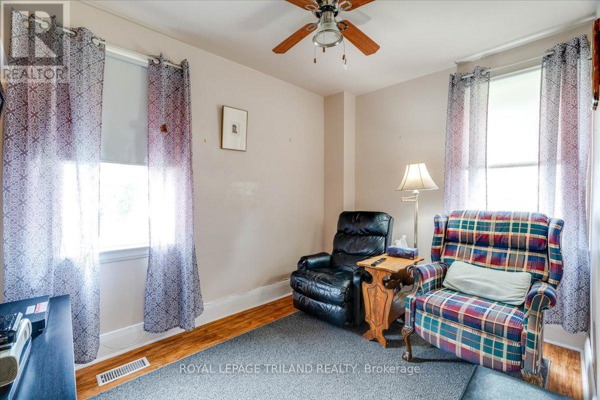 












21 ELGIN STREET

,
Southwest Middlesex (Appin),




Ontario
N0L1A0

