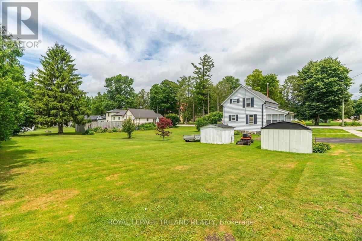 












21 ELGIN STREET

,
Southwest Middlesex (Appin),




Ontario
N0L1A0

