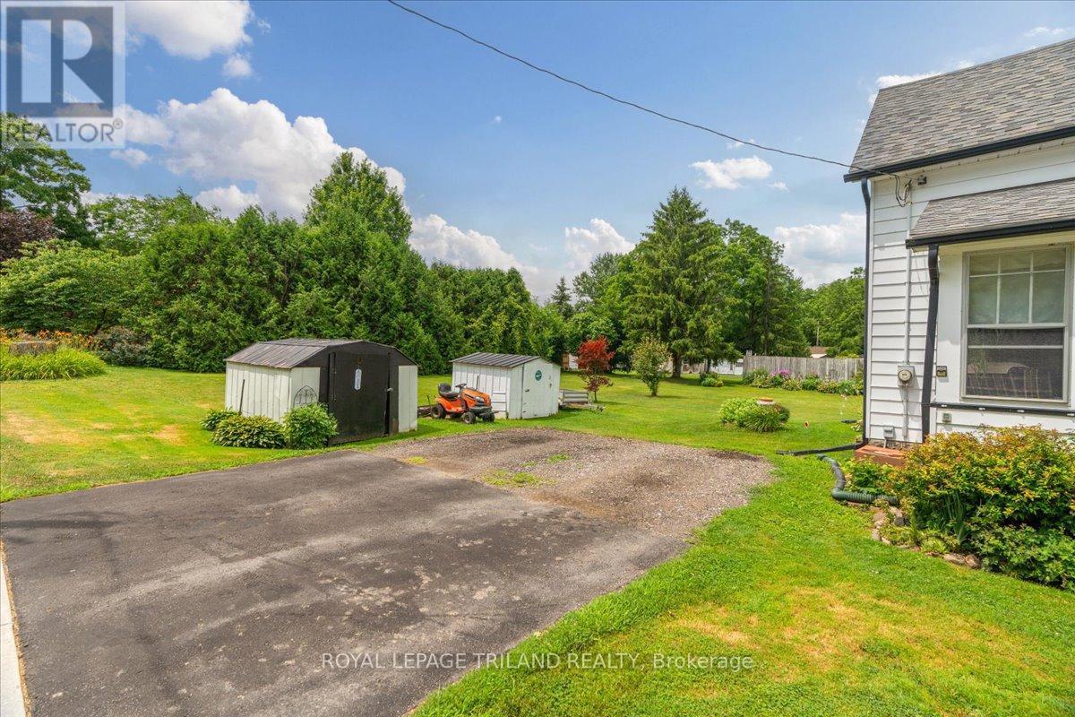 












21 ELGIN STREET

,
Southwest Middlesex (Appin),




Ontario
N0L1A0

