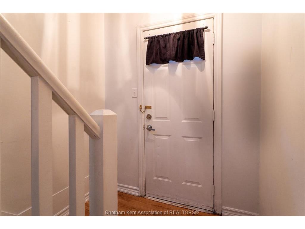 









253


St Clair

Street,
Chatham,




ON
N7L 3J8

